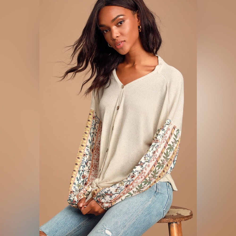 Lulus Print Button-Up Tie-Front Thermal Top 🍦